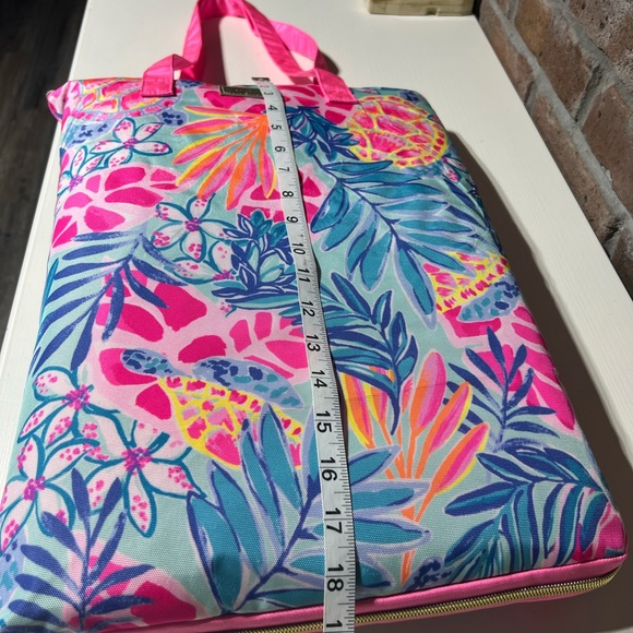Lilly Pulitzer Packable Beach Mat Rainforest Retreat - Picture 10 of 16
